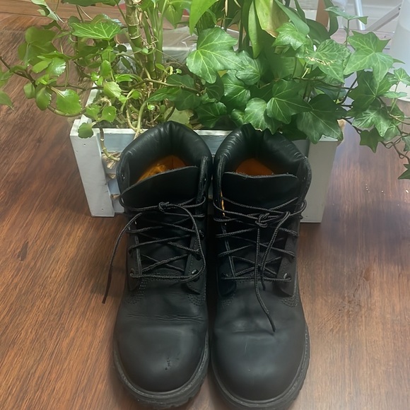 Timberland Winter Boots - Picture 2 of 11